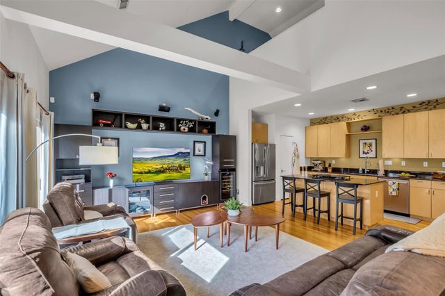 4405 Eigel Street, Houston, TX 77007