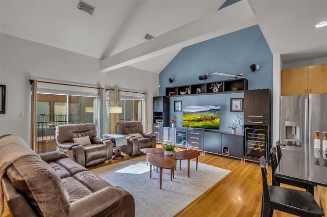 4405 Eigel Street, Houston, TX 77007