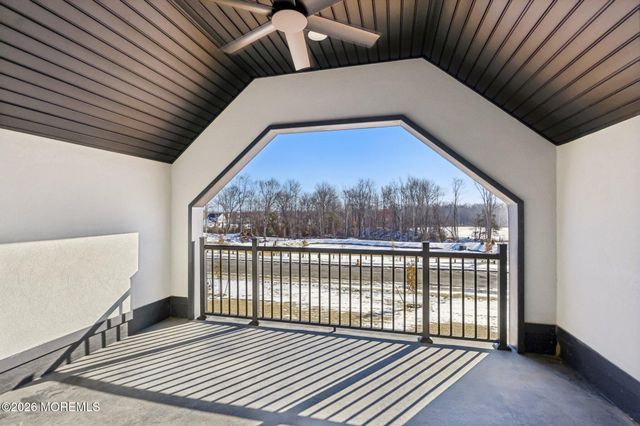 8 Hague Road, Freehold, NJ 07728