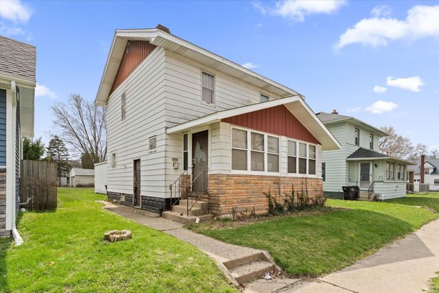 2018 Roger Street, South Bend, IN 46628