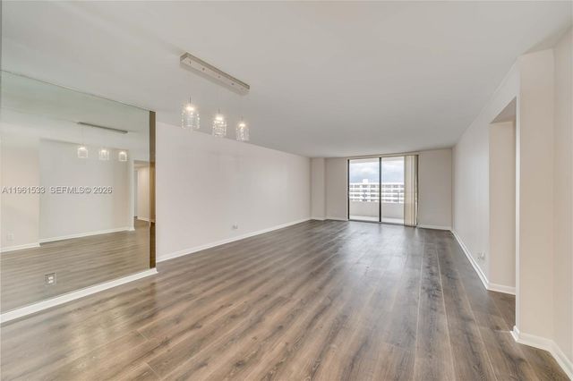 2500 Parkview Dr 2019, Hallandale Beach, FL 33009