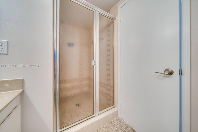 2500 Parkview Dr 2019, Hallandale Beach, FL 33009