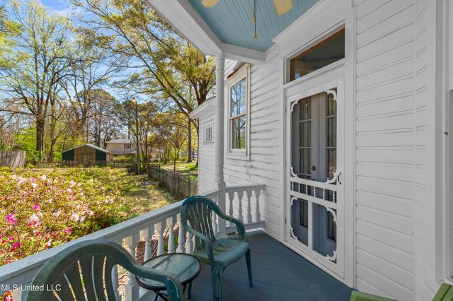 140 E Semmes Street, Canton, MS 39046