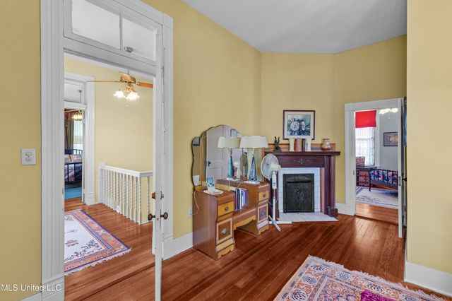 140 E Semmes Street, Canton, MS 39046