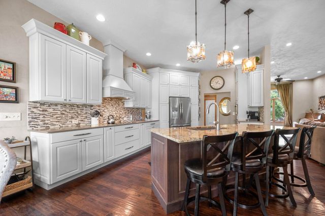 3972 N Sweet Bay Ct, Wichita, KS 67226