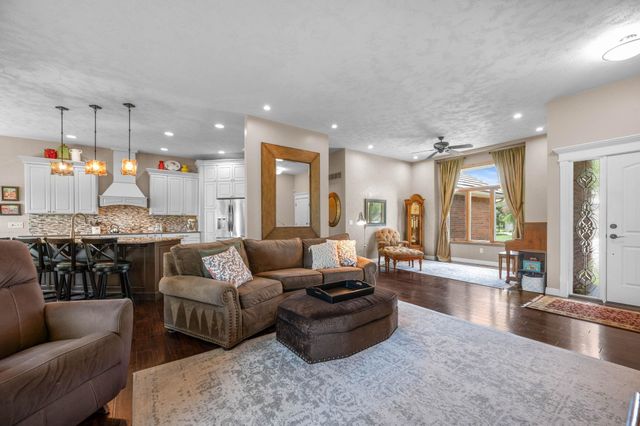 3972 N Sweet Bay Ct, Wichita, KS 67226