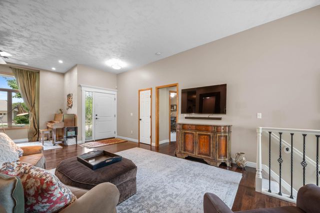 3972 N Sweet Bay Ct, Wichita, KS 67226