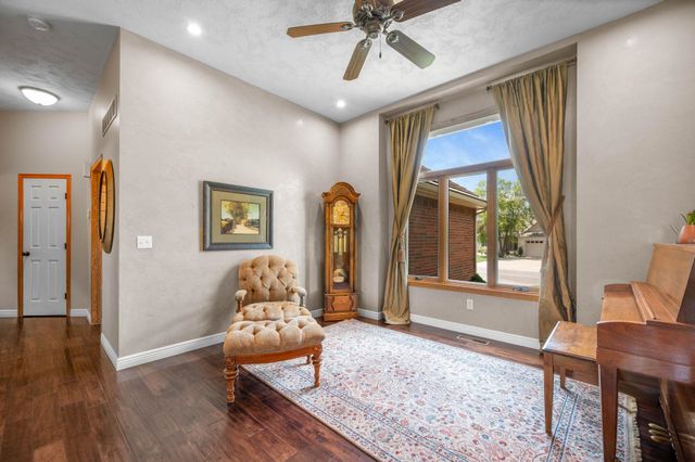 3972 N Sweet Bay Ct, Wichita, KS 67226