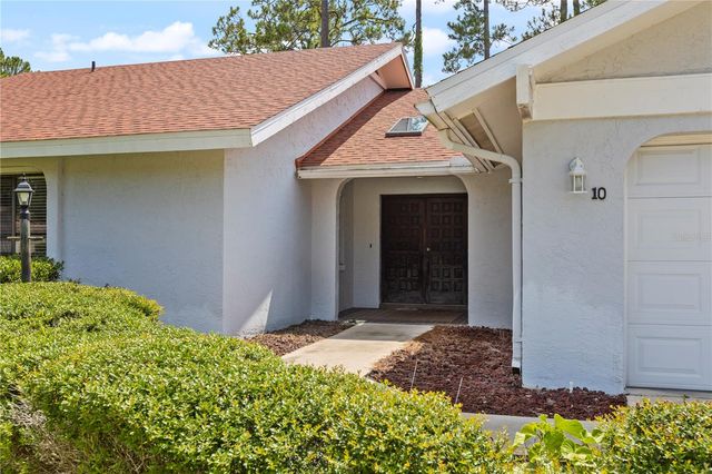 10 VILLAGE LANE, Palm Coast, FL 32164