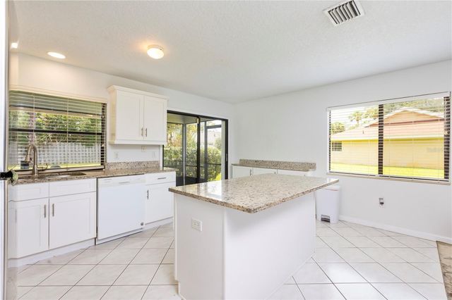 10 VILLAGE LANE, Palm Coast, FL 32164