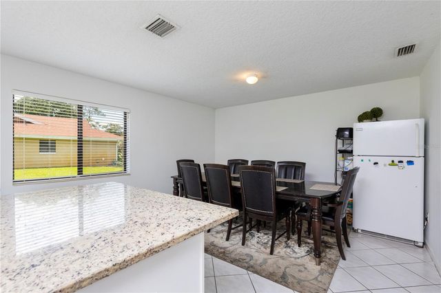 10 VILLAGE LANE, Palm Coast, FL 32164