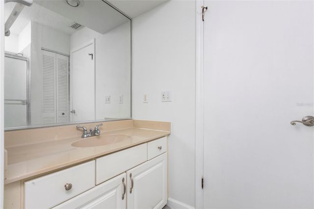 10 VILLAGE LANE, Palm Coast, FL 32164