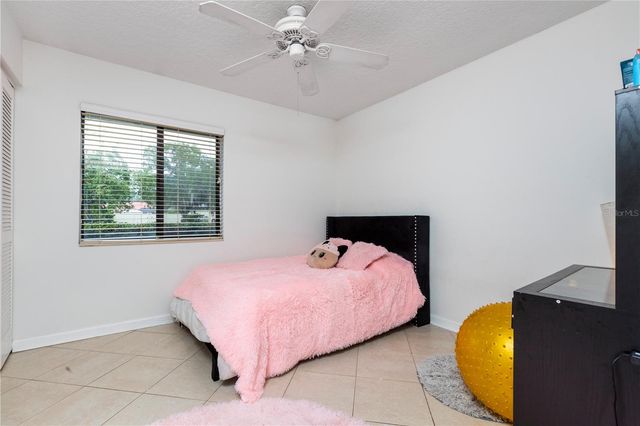 10 VILLAGE LANE, Palm Coast, FL 32164