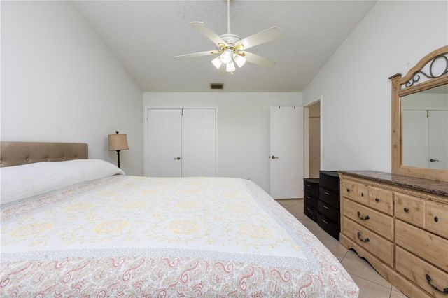 10 VILLAGE LANE, Palm Coast, FL 32164