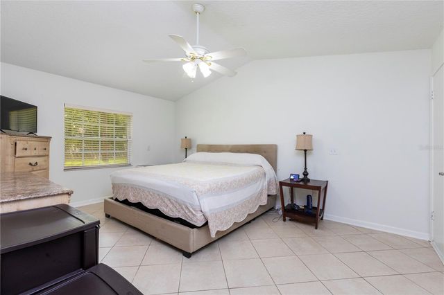 10 VILLAGE LANE, Palm Coast, FL 32164