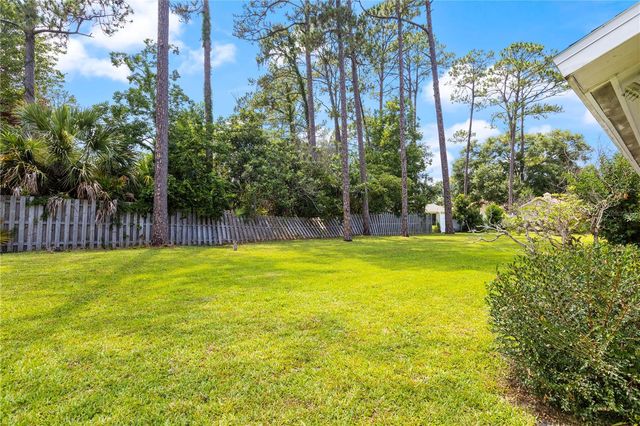 10 VILLAGE LANE, Palm Coast, FL 32164