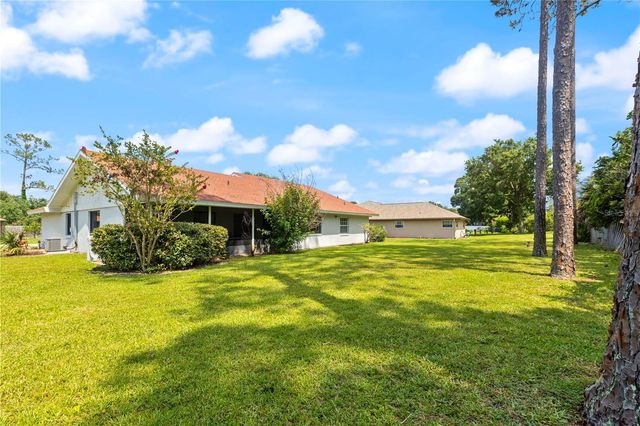 10 VILLAGE LANE, Palm Coast, FL 32164