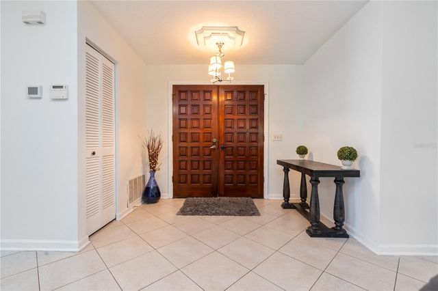 10 VILLAGE LANE, Palm Coast, FL 32164