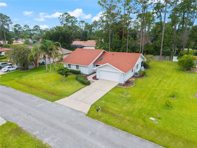 10 VILLAGE LANE, Palm Coast, FL 32164