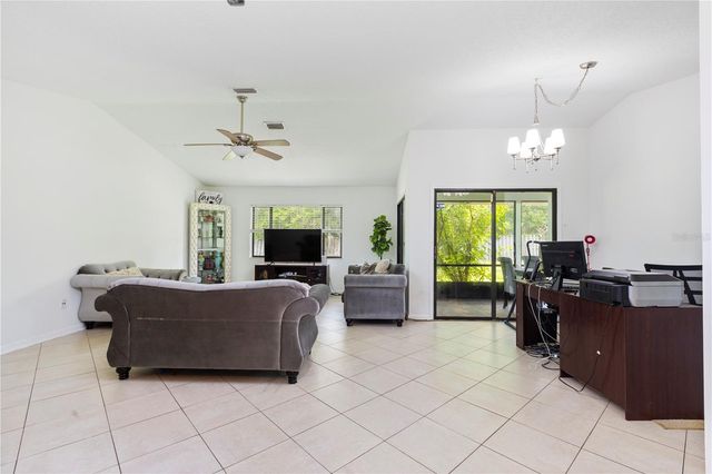 10 VILLAGE LANE, Palm Coast, FL 32164
