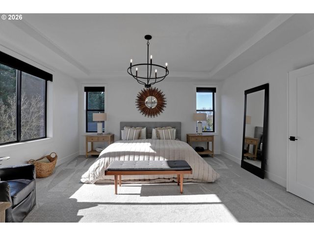 4780 Sw PENDLETON St, Portland, OR 97221