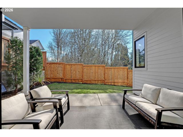 4780 Sw PENDLETON St, Portland, OR 97221