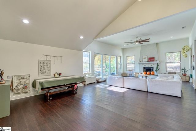 4417 State Park Road, Greenville, SC 29609