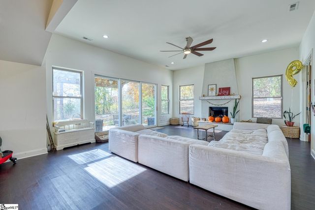 4417 State Park Road, Greenville, SC 29609