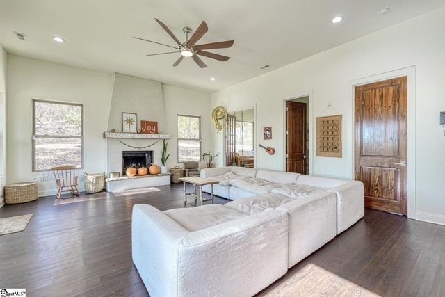 4417 State Park Road, Greenville, SC 29609