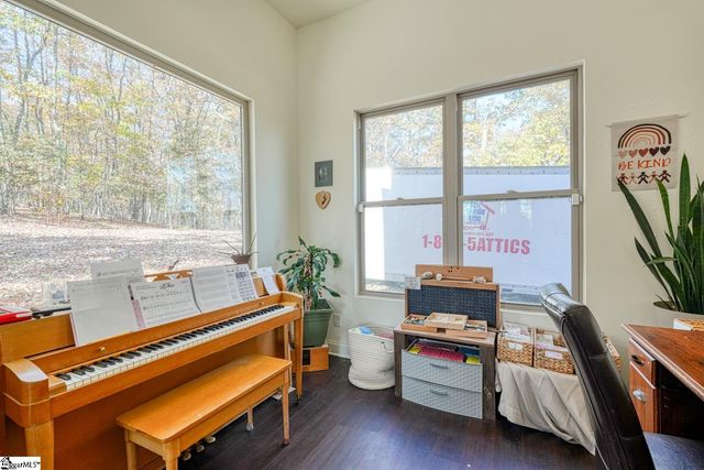 4417 State Park Road, Greenville, SC 29609