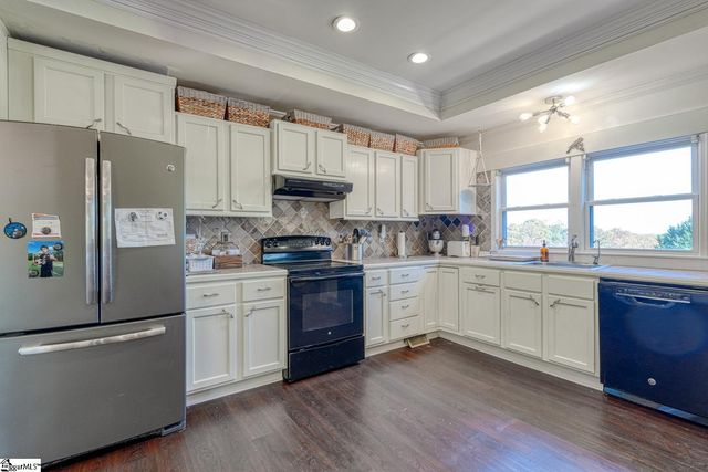 4417 State Park Road, Greenville, SC 29609