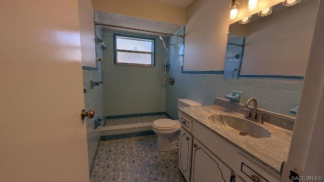 1234 NE 2nd Street, Crystal River, FL 34429