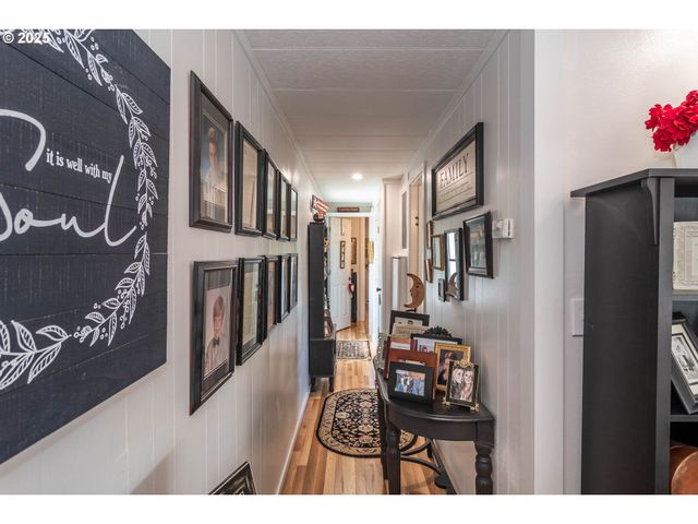 201 Ne Peggy Ave 7, Roseburg, OR 97470