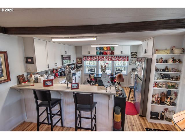 201 Ne Peggy Ave 7, Roseburg, OR 97470