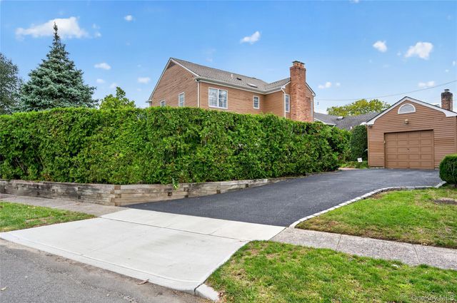 2 Garden Street, Garden City, NY 11530