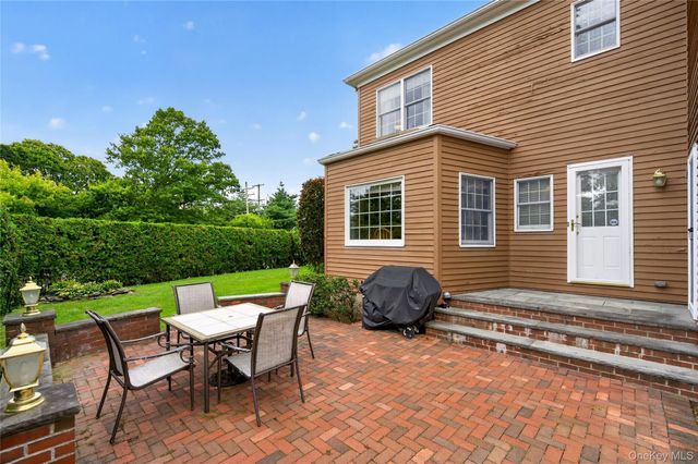 2 Garden Street, Garden City, NY 11530