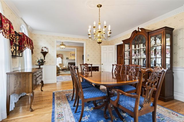 2 Garden Street, Garden City, NY 11530