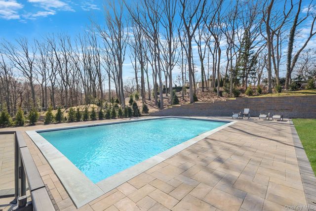 150 Sugar Toms Lane, East Norwich, NY 11732