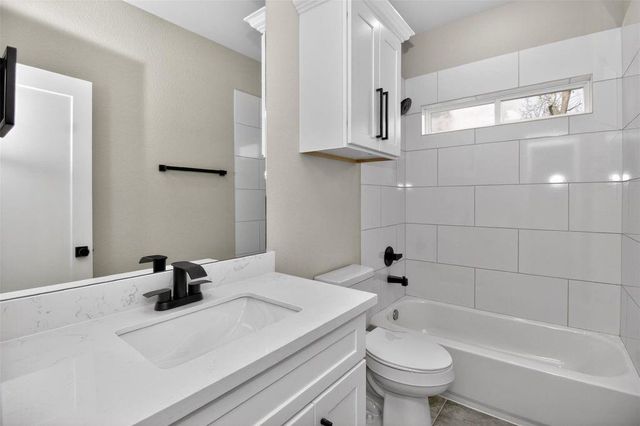 4217 Mallow Street B, Houston, TX 77051