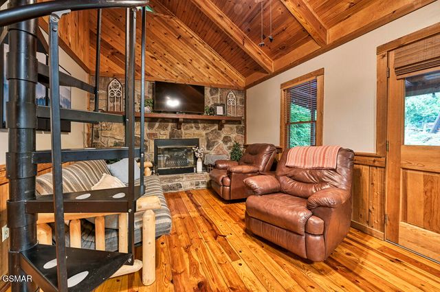 201 Tsali Way, Sevierville, TN 37876