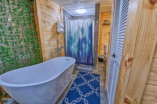 201 Tsali Way, Sevierville, TN 37876