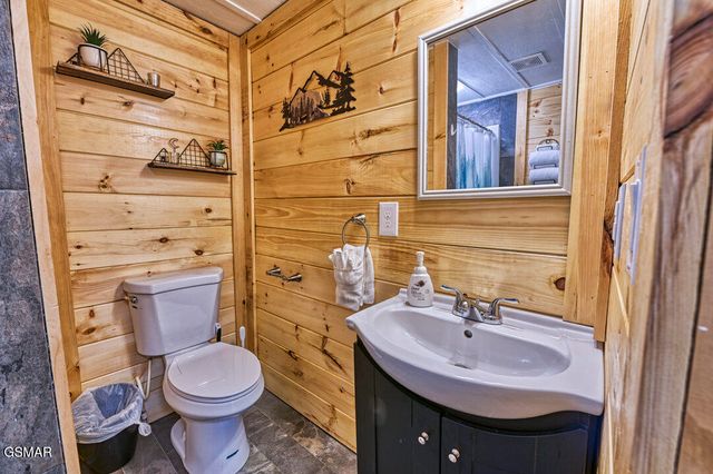 201 Tsali Way, Sevierville, TN 37876