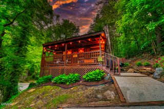 201 Tsali Way, Sevierville, TN 37876