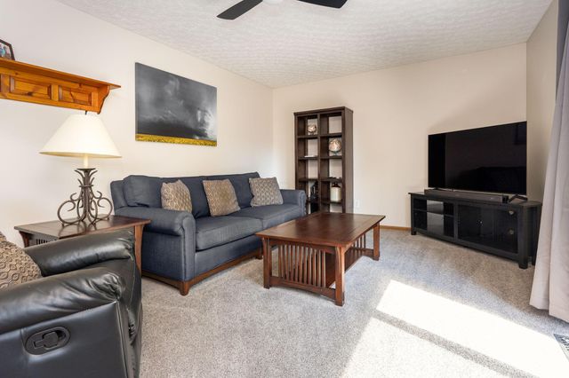2334 Shelby Lane, Hilliard, OH 43026