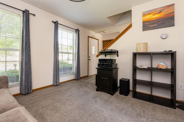 2334 Shelby Lane, Hilliard, OH 43026