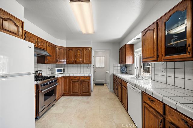 15022 Hunter Lane, Westminster, CA 92683