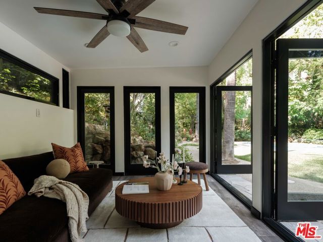 954 Hillside Terrace, Pasadena, CA 91105