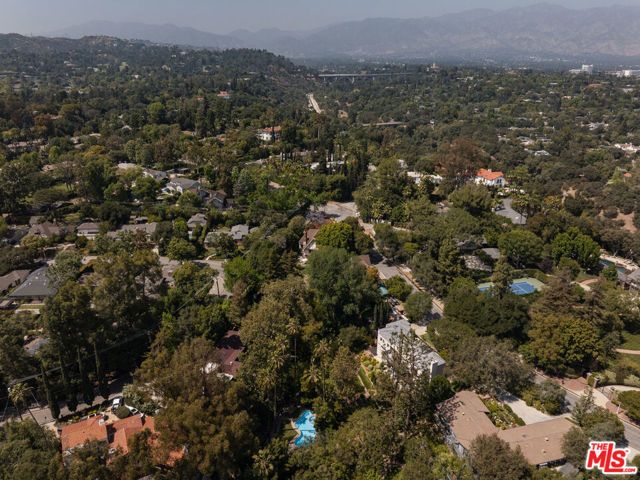 954 Hillside Terrace, Pasadena, CA 91105