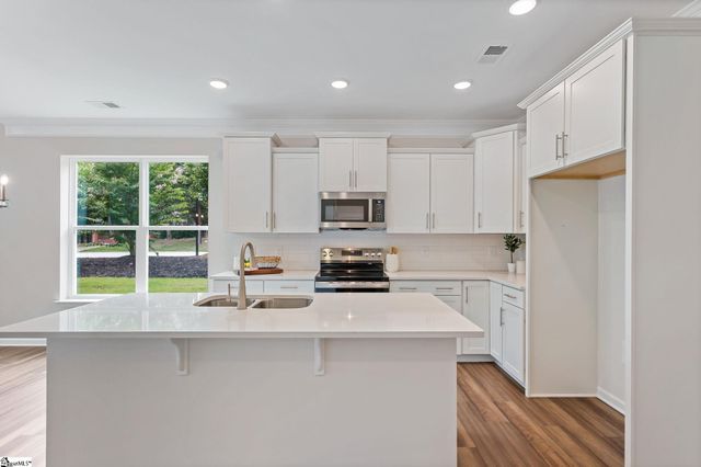 201 Spartina Court, Spartanburg, SC 29307