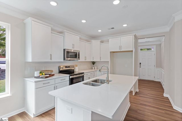 201 Spartina Court, Spartanburg, SC 29307